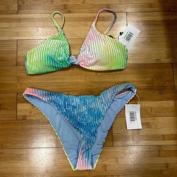 Dippin Daisys Bikini - Picture 1 of 10